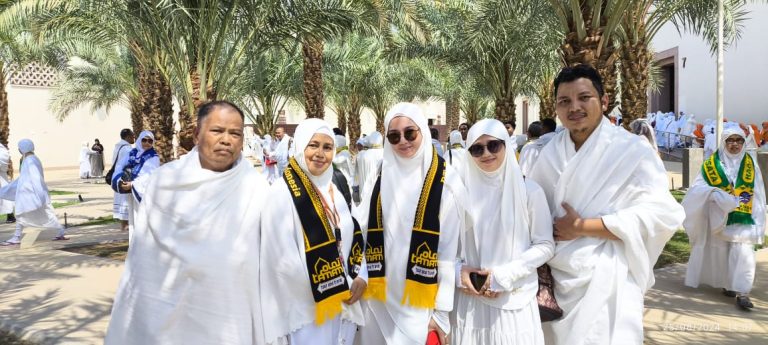 Hukum Bisnis Badal Haji dan Umrah: Ibadah atau Komersialisasi?