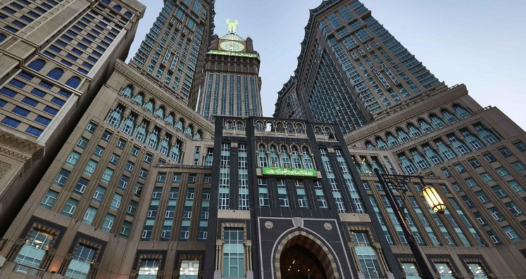 Eksplorasi Supermarket di Bawah Tower Zamzam Makkah: Surga Oleh-Oleh dengan Harga Terjangkau!