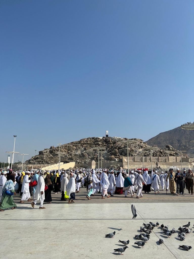 Travel Umroh di Pangkal Pinang: Panduan Memilih Biro Terpercaya & Rekomendasi Terbaik 2025