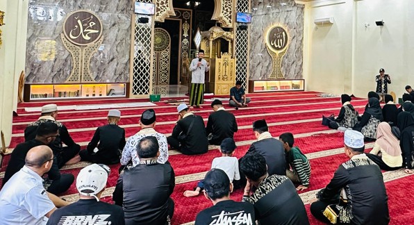 Penuh Khidmat, Tamam Travel Lepas Keberangkatan Jemaah Umroh Batch 4 dengan Tausiyah Menyentuh Hati